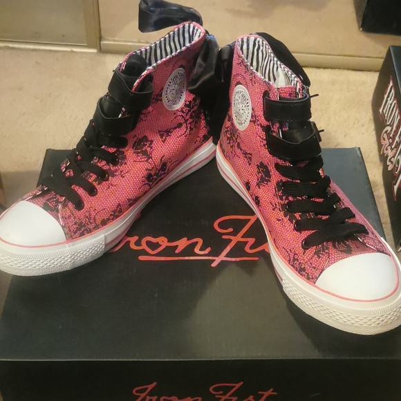 Iron Fist Lacey Day's high top Sneakers - Picture 3 of 3